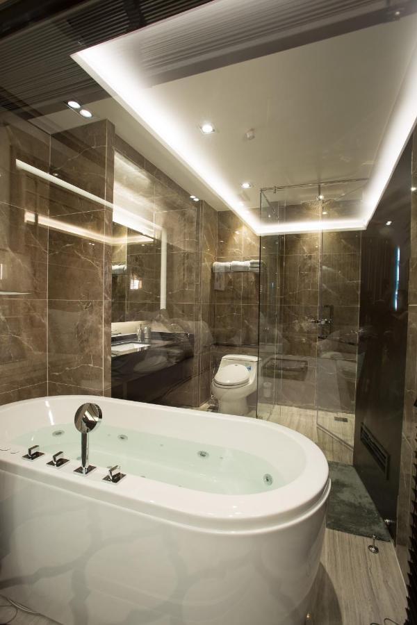 Chiang Mai Night Market Super Large Luxurious 3-Bedroom Hotel-Style Condo Buitenkant foto